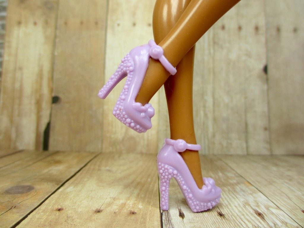 barbie shoe art